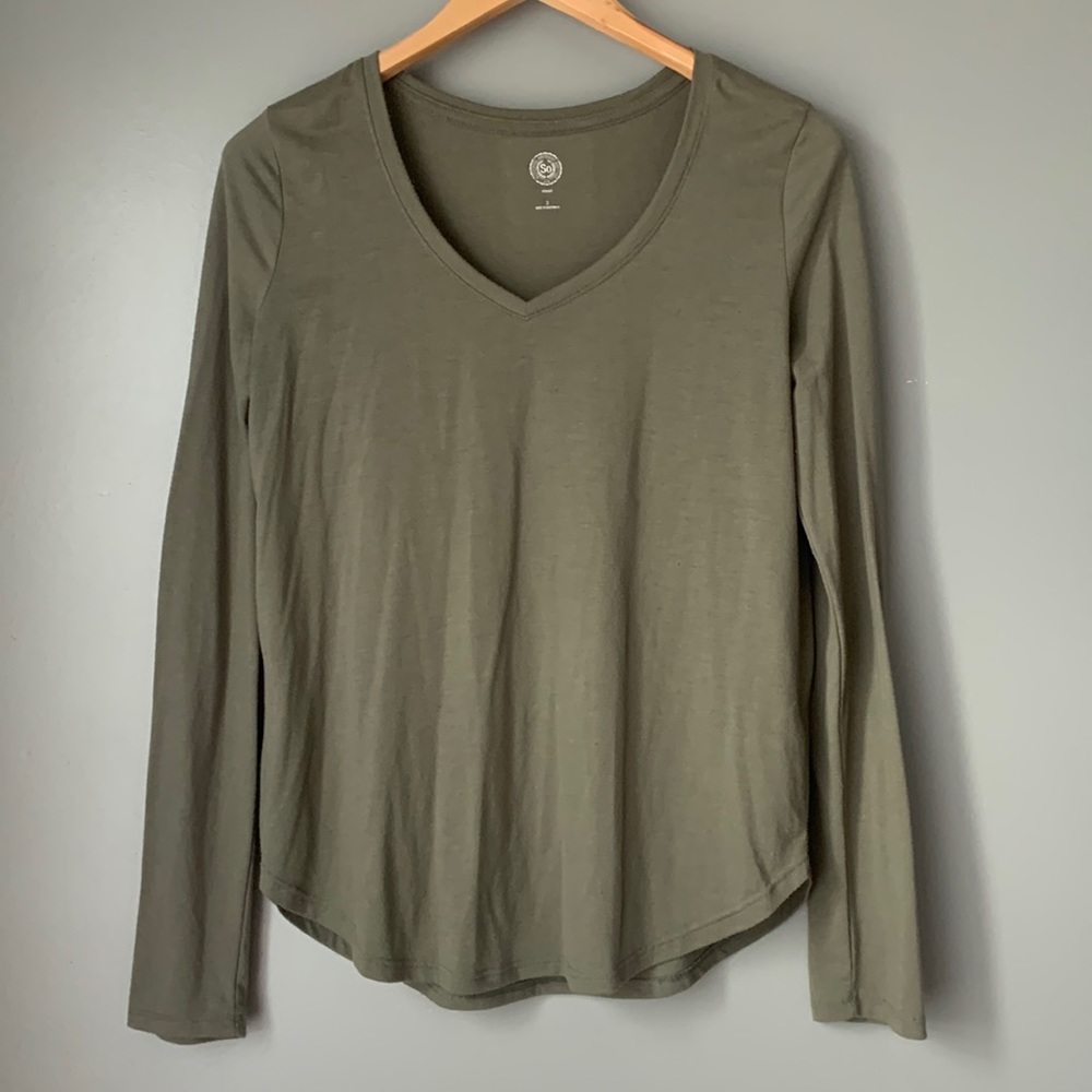 65% off Green Long Sleeve